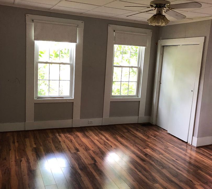 272 North Main Street 272 N Main St North Brookfield, MA Zillow