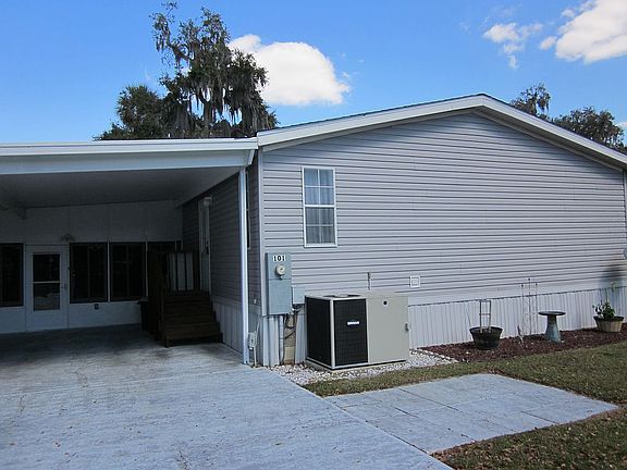 2nd image of 101 Lake Shore Cir
