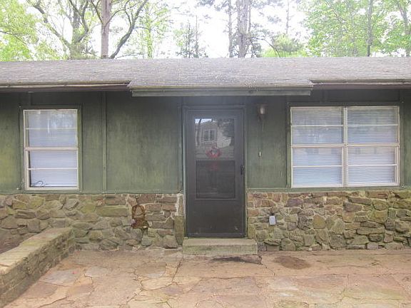 3rd image of 161 Hidden Valley Ln