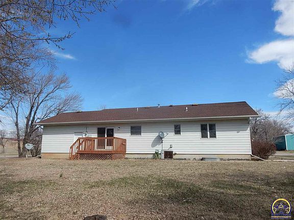 5th image of 501 Cedar St