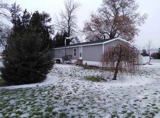 4565 E Hayes Rd, Ithaca, MI 48847