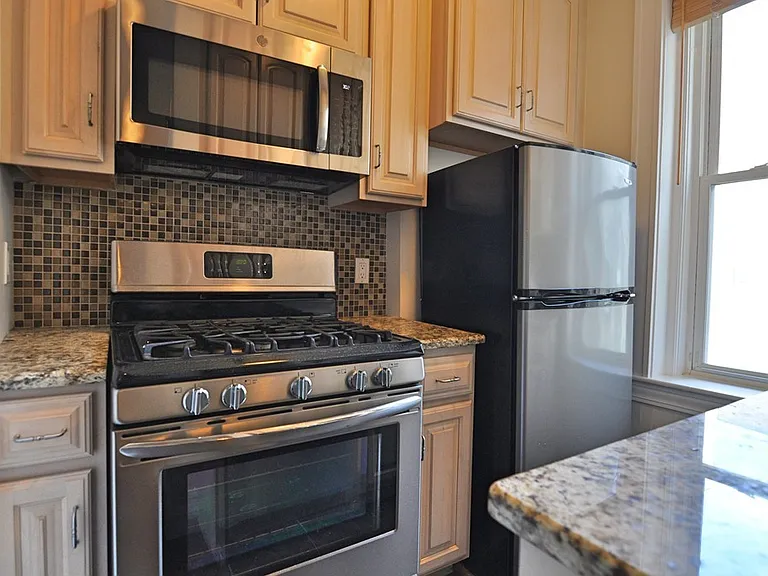 131 Park Dr #30 — Photo 9