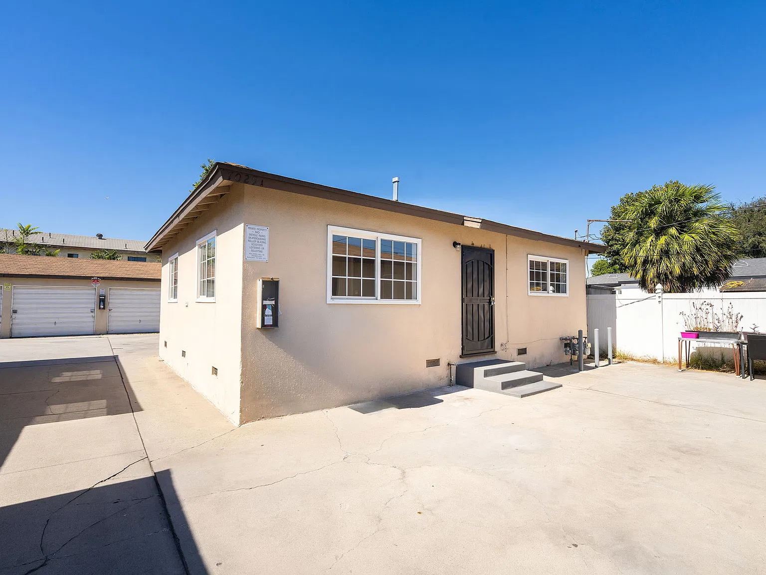 2 bed, 750 sqft, $2,295 — Photo 3
