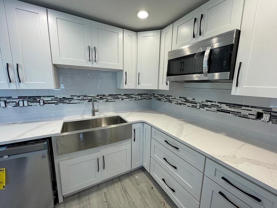 1st image of 1021 1st St