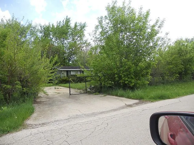 217 Riverview Ave photo 1