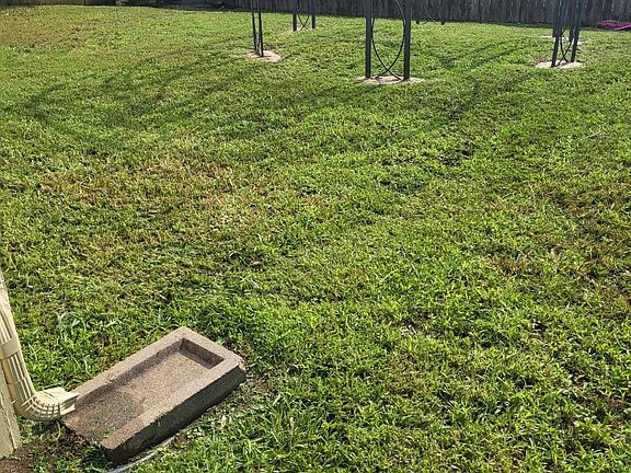 2nd image of 19807 Shores Edge Dr