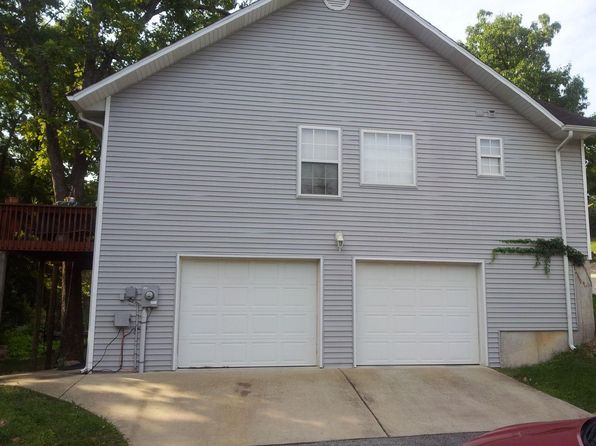 105 Hideaway St