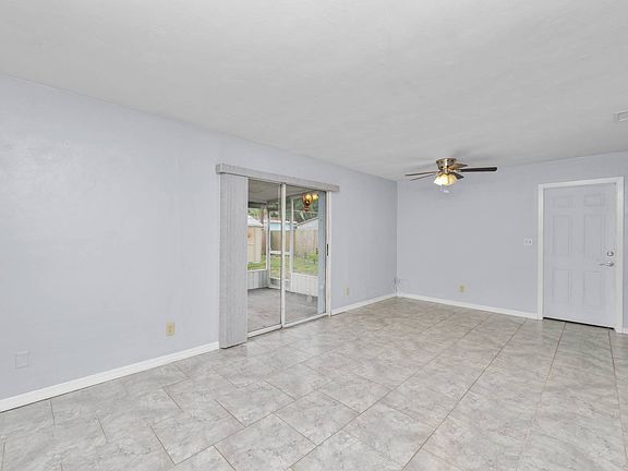4th image of 2755 Aldine Cir