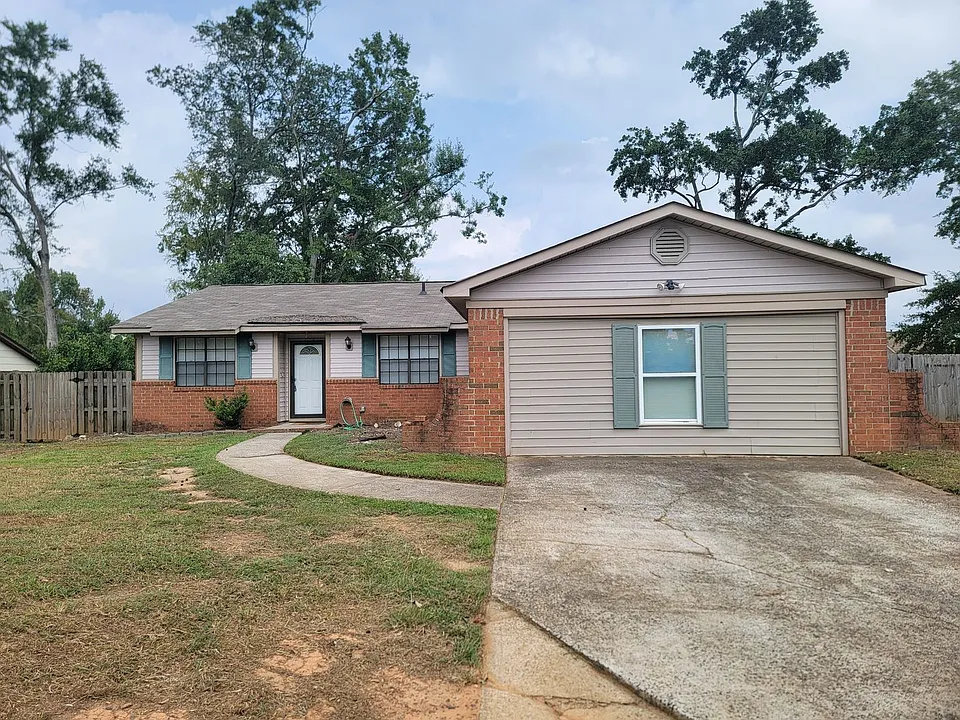 142 Oakridge Dr