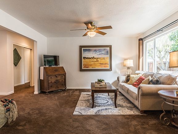 2nd image of 1000 Thomas Ct
