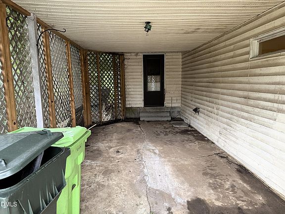 5th image of 808 Campanella Ln