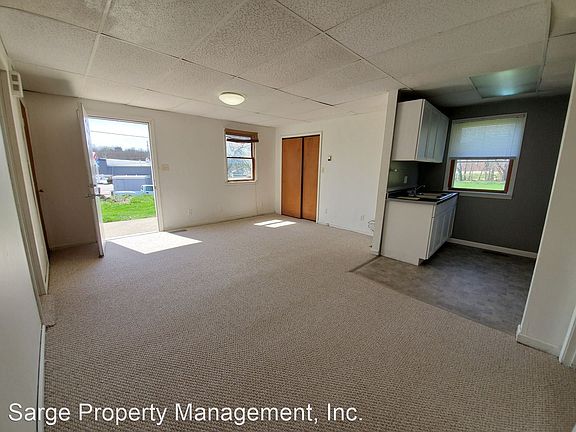 3rd image of 5089 N Lakeview Dr Unit 2