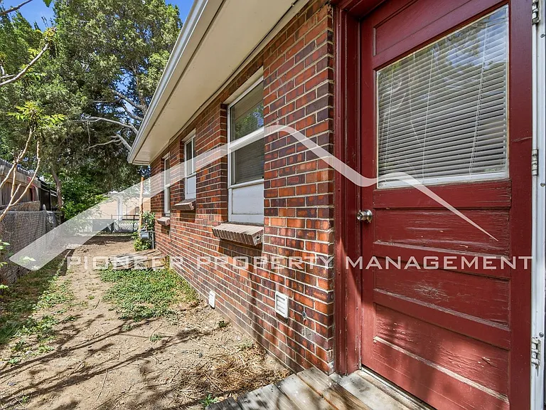1416 Ironton St — Photo 13