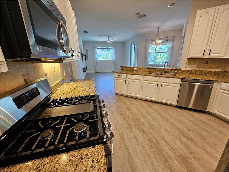 7342 Loblolly Bay Trl — Photo 4