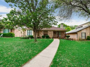 218 Willowwood Pl, Duncanville, TX 75116