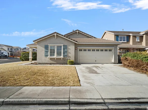 1762 Walnut Dr, Fernley, NV 89408