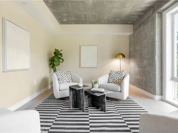 380 Cordova St #105, Pasadena, CA 91101