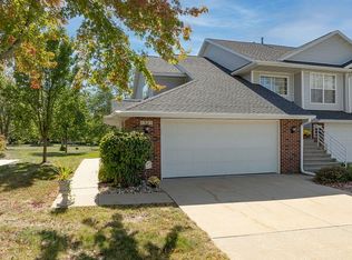 1321 Crossings Ct NE, Cedar Rapids, IA 52402