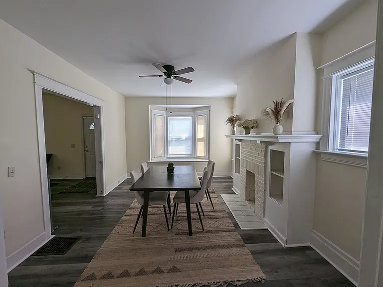 180 Lexington Ave — Photo 13
