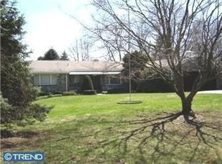 225 W Afton Ave, Yardley, PA 19067