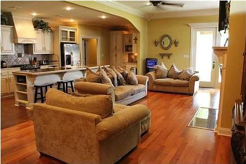 4th image of 108 Metairie Ct
