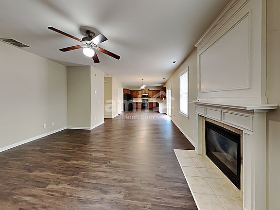 5th image of 680 Golden Meadow Dr