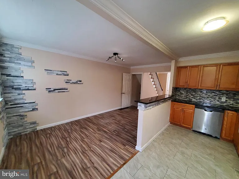 9031 Convent Ave — Photo 22