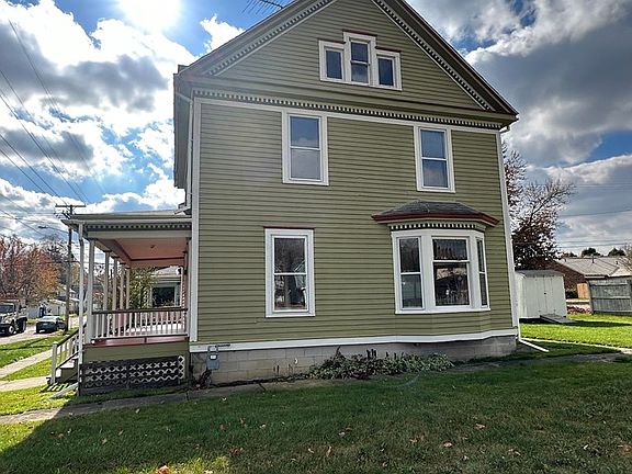 3rd image of 122 S Jefferson St
