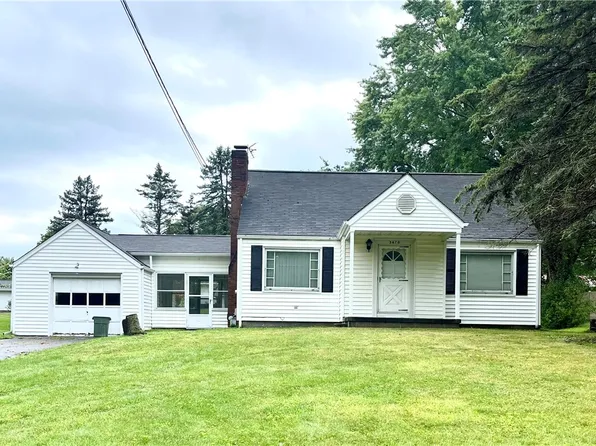 3670 Pleasant Dr, Hermitage, PA 16148