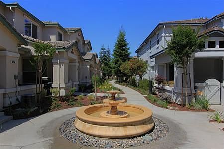 Common fountain area