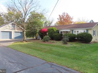 1325 Marvic Dr, Chambersburg, PA 17202