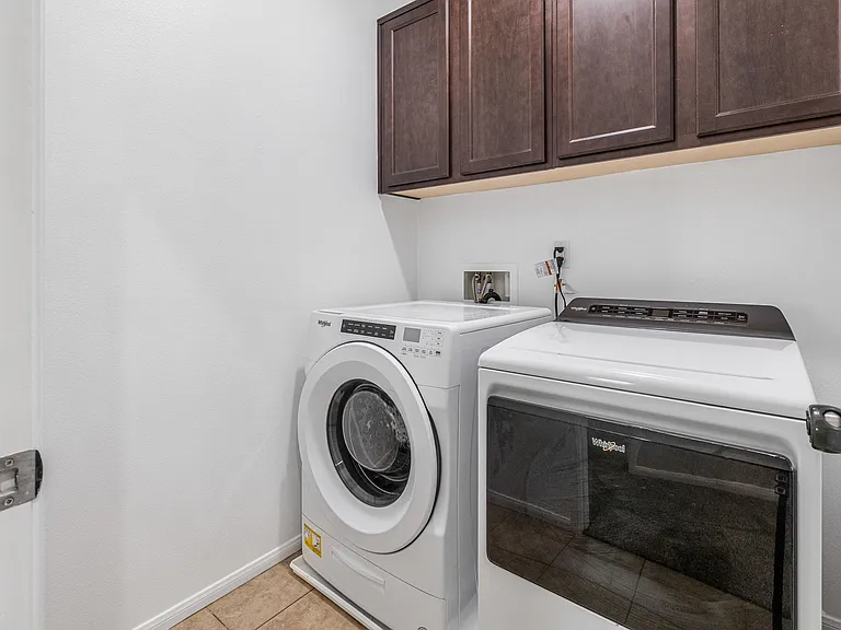 1553 Yanonali Ave — Photo 2