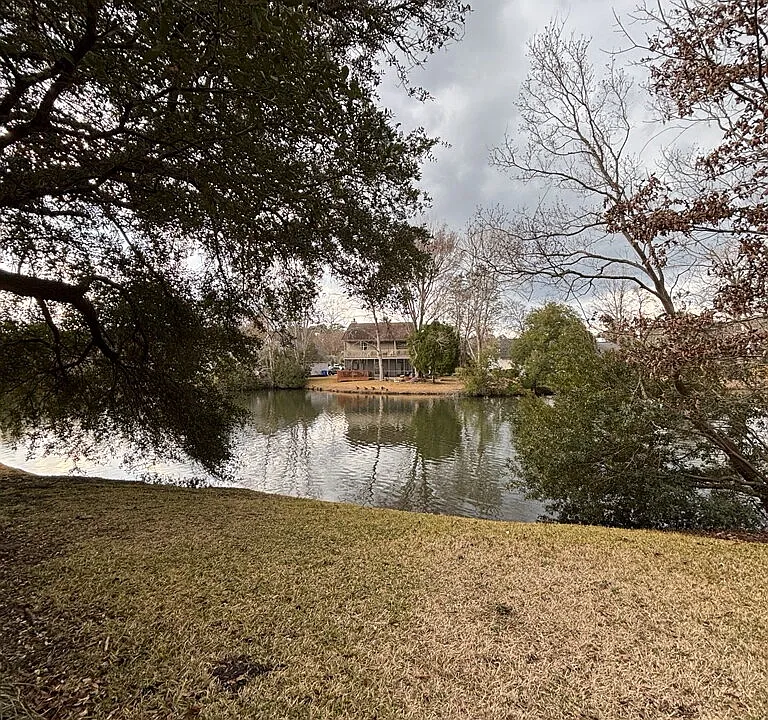 8483 Yadkin Cir #D