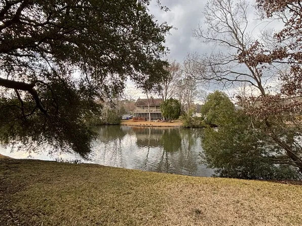 8483 Yadkin Cir APT D, Charleston, SC 29406