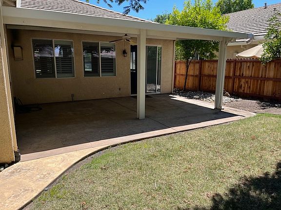 2nd image of 1601 Soledad Dr