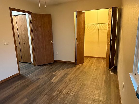 5th image of 6042 Black Oak Dr