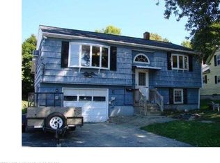 118 Clinton Ave, Winslow, ME 04901