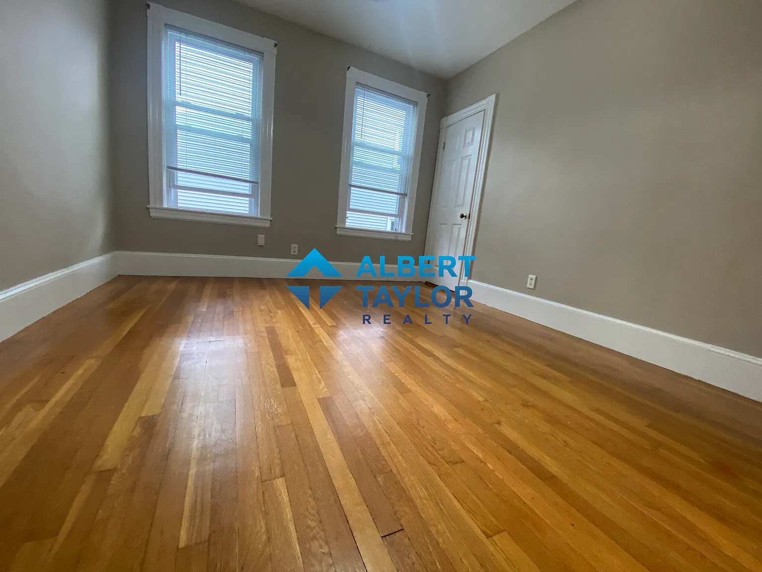 4 bed, 9999 sqft, $6,800 — Photo 4