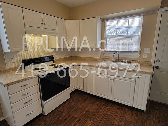 2nd image of 540 S Collins Ave