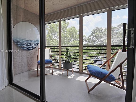 5th image of 1100 Colony Point Cir APT 419