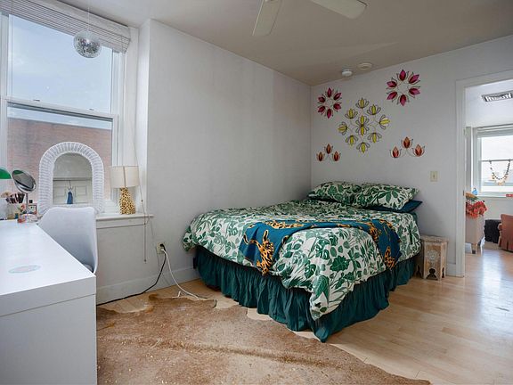 5th image of 131 Main St APT 306