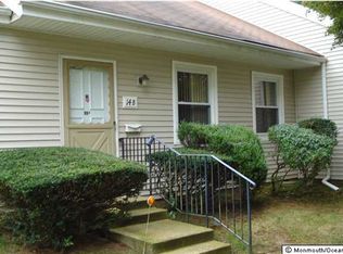 14 Plaza De Las Trinidad UNIT B, Freehold, NJ 07728