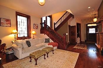 3rd image of 5522 S Hyde Park Blvd
