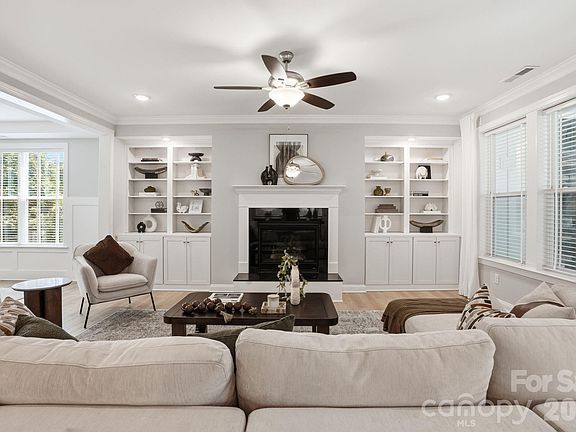 4th image of 7203 Bellera Ct
