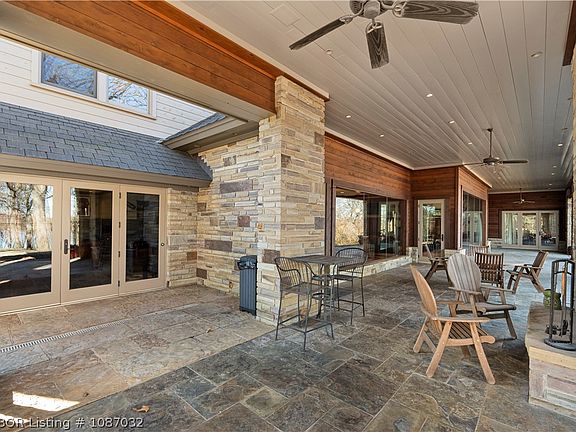 3rd image of 110 Rivercrest Dr