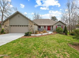 135 Stonewood Dr, Fairfield Glade, TN 38558