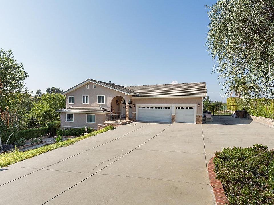 1st image of 2181 Speck Ln