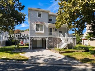 223 Mariners Point Dr, Baltimore, MD 21220