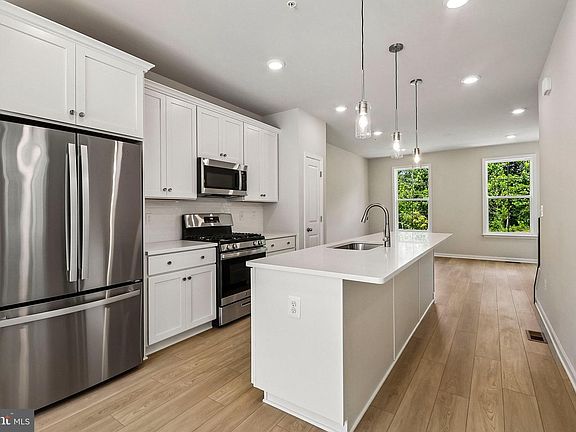 2nd image of 2829 Laleh Way