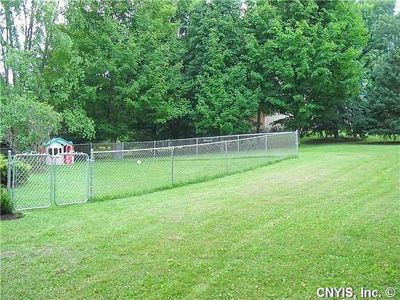 4th image of 7620 Sturbridge Dr